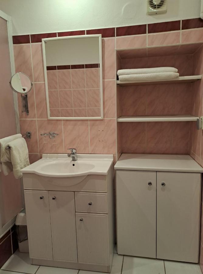פראג Apartment Dum U Cerneho Beranka מראה חיצוני תמונה